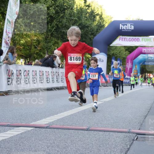 06.09.2026 - CURREX Alsterlauf Yannick Fuchs http://msf.ph/oto/10228820 06.09.2026 10:55:39 Ziel 166, 220, 237, 248, 295, 305, 335, 342, 344, 8169 meine-sportfotos.de