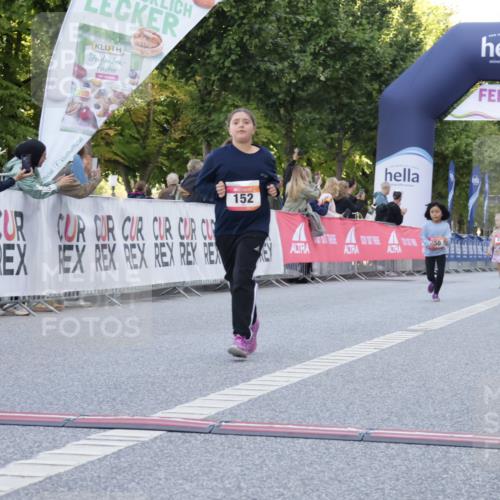 06.09.2026 - CURREX Alsterlauf Yannick Fuchs http://msf.ph/oto/10228859 06.09.2026 10:56:08 Ziel 152, 375 meine-sportfotos.de