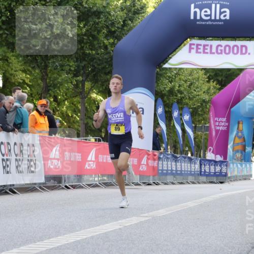 06.09.2026 - CURREX Alsterlauf Yannick Fuchs http://msf.ph/oto/10228899 06.09.2026 11:03:44 Ziel 89 meine-sportfotos.de