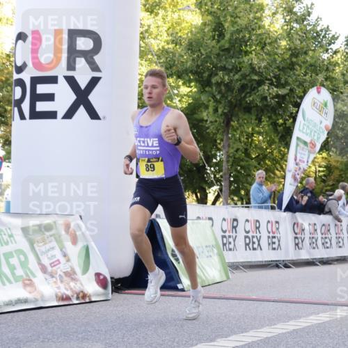 06.09.2026 - CURREX Alsterlauf Yannick Fuchs http://msf.ph/oto/10228907 06.09.2026 11:03:46 Ziel 89 meine-sportfotos.de