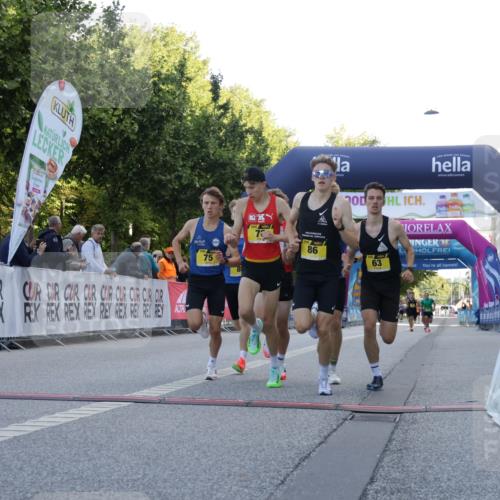 06.09.2026 - CURREX Alsterlauf Yannick Fuchs http://msf.ph/oto/10228921 06.09.2026 11:03:58 Ziel 63, 64, 71, 75, 78, 86, 87 meine-sportfotos.de