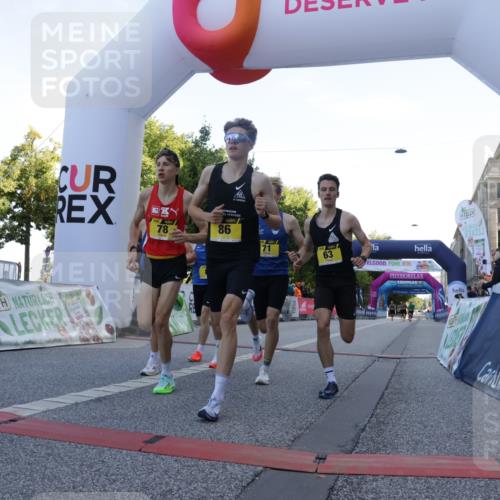 06.09.2026 - CURREX Alsterlauf Yannick Fuchs http://msf.ph/oto/10228926 06.09.2026 11:03:59 Ziel 63, 64, 71, 75, 78, 86, 87 meine-sportfotos.de