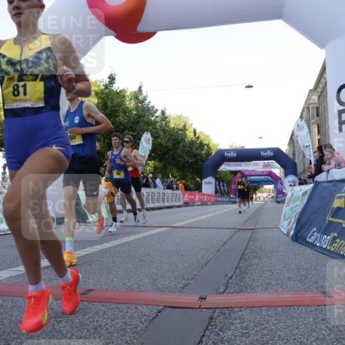 06.09.2026 - CURREX Alsterlauf Yannick Fuchs http://msf.ph/oto/10228944 06.09.2026 11:04:10 Ziel 55, 56, 66, 68, 69, 72, 76, 81, 90 meine-sportfotos.de