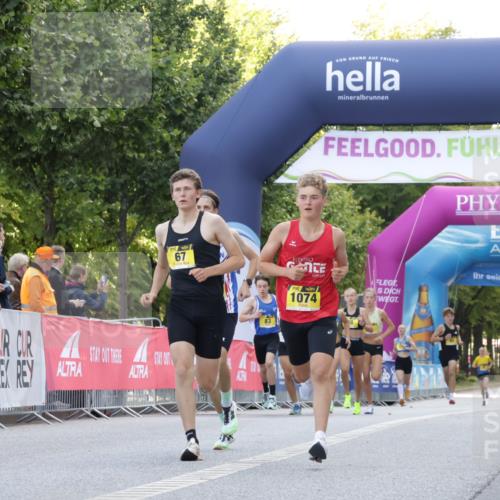 06.09.2026 - CURREX Alsterlauf Yannick Fuchs http://msf.ph/oto/10228956 06.09.2026 11:04:16 Ziel 51, 55, 56, 66, 67, 68, 69, 72, 76, 81, 90, 1074 meine-sportfotos.de