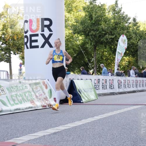 06.09.2026 - CURREX Alsterlauf Yannick Fuchs http://msf.ph/oto/10228984 06.09.2026 11:04:28 Ziel 53, 59, 70, 77, 79, 80, 83, 85, 88 meine-sportfotos.de