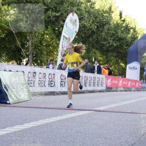 06.09.2026 - CURREX Alsterlauf Yannick Fuchs http://msf.ph/oto/10228986 06.09.2026 11:04:31 Ziel 70, 79, 80 meine-sportfotos.de