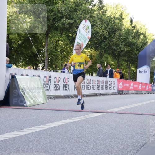 06.09.2026 - CURREX Alsterlauf Yannick Fuchs http://msf.ph/oto/10228987 06.09.2026 11:04:31 Ziel 70, 79, 80 meine-sportfotos.de