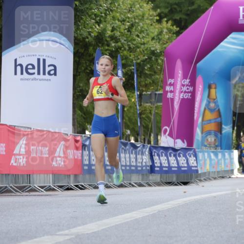 06.09.2026 - CURREX Alsterlauf Yannick Fuchs http://msf.ph/oto/10228991 06.09.2026 11:04:41 Ziel 62 meine-sportfotos.de
