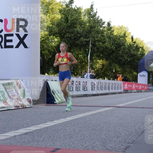 06.09.2026 - CURREX Alsterlauf Yannick Fuchs http://msf.ph/oto/10228995 06.09.2026 11:04:45 Ziel 62 meine-sportfotos.de
