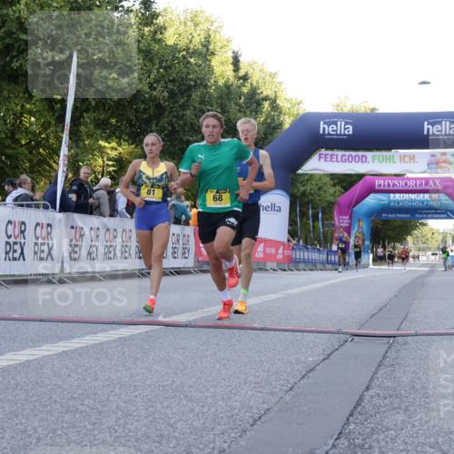 06.09.2026 - CURREX Alsterlauf Yannick Fuchs http://msf.ph/oto/10229041 06.09.2026 11:07:23 Ziel 56, 66, 68, 76, 81 meine-sportfotos.de