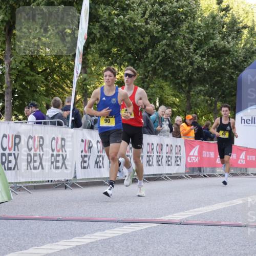 06.09.2026 - CURREX Alsterlauf Yannick Fuchs http://msf.ph/oto/10229054 06.09.2026 11:07:30 Ziel 55, 56, 66, 68, 69, 81, 90 meine-sportfotos.de