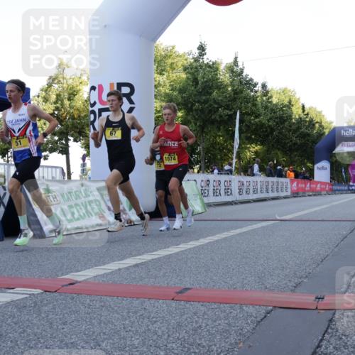 06.09.2026 - CURREX Alsterlauf Yannick Fuchs http://msf.ph/oto/10229066 06.09.2026 11:07:42 Ziel 51, 67, 72, 1074 meine-sportfotos.de