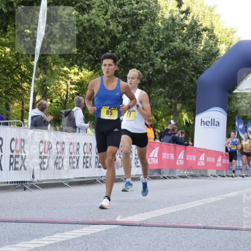 06.09.2026 - CURREX Alsterlauf Yannick Fuchs http://msf.ph/oto/10229075 06.09.2026 11:07:50 Ziel 72, 77, 85 meine-sportfotos.de
