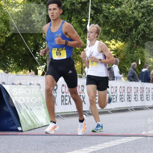 06.09.2026 - CURREX Alsterlauf Yannick Fuchs http://msf.ph/oto/10229076 06.09.2026 11:07:51 Ziel 77, 85 meine-sportfotos.de