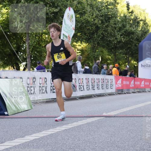 06.09.2026 - CURREX Alsterlauf Yannick Fuchs http://msf.ph/oto/10229094 06.09.2026 11:08:13 Ziel 80 meine-sportfotos.de