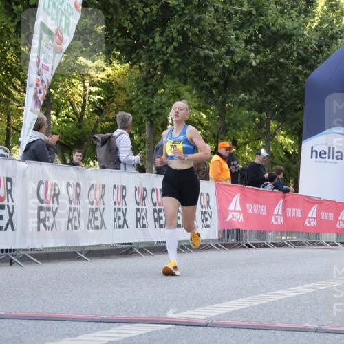06.09.2026 - CURREX Alsterlauf Yannick Fuchs http://msf.ph/oto/10229096 06.09.2026 11:08:18 Ziel 70, 80 meine-sportfotos.de