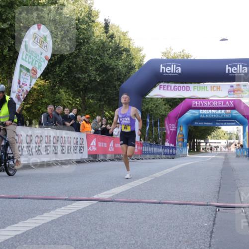 06.09.2026 - CURREX Alsterlauf Yannick Fuchs http://msf.ph/oto/10229119 06.09.2026 11:15:27 Ziel 83, 88, 89 meine-sportfotos.de