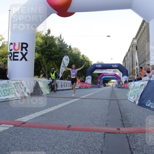 06.09.2026 - CURREX Alsterlauf Yannick Fuchs http://msf.ph/oto/10229121 06.09.2026 11:15:28 Ziel 83, 88, 89 meine-sportfotos.de
