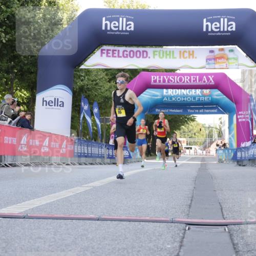 06.09.2026 - CURREX Alsterlauf Yannick Fuchs http://msf.ph/oto/10229143 06.09.2026 11:16:11 Ziel 80, 86 meine-sportfotos.de