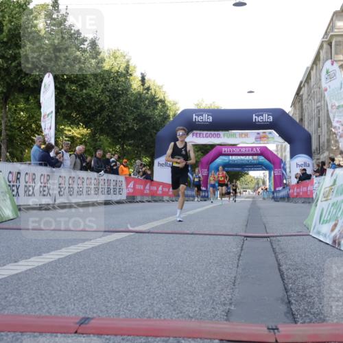 06.09.2026 - CURREX Alsterlauf Yannick Fuchs http://msf.ph/oto/10229146 06.09.2026 11:16:12 Ziel 78, 80, 86 meine-sportfotos.de