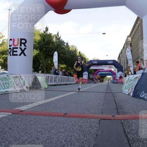 06.09.2026 - CURREX Alsterlauf Yannick Fuchs http://msf.ph/oto/10229150 06.09.2026 11:16:13 Ziel 71, 78, 80, 86 meine-sportfotos.de