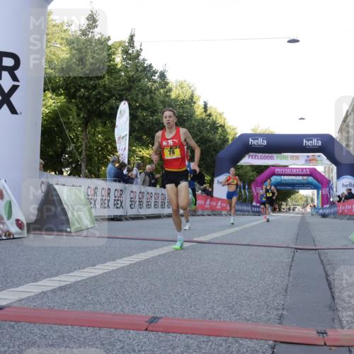06.09.2026 - CURREX Alsterlauf Yannick Fuchs http://msf.ph/oto/10229162 06.09.2026 11:16:16 Ziel 62, 63, 71, 78, 80, 86, 87 meine-sportfotos.de