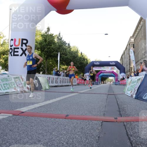06.09.2026 - CURREX Alsterlauf Yannick Fuchs http://msf.ph/oto/10229166 06.09.2026 11:16:18 Ziel 62, 63, 70, 71, 78, 86, 87 meine-sportfotos.de