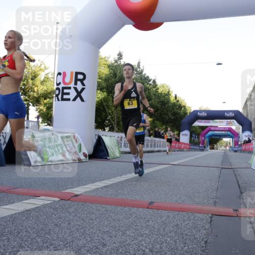 06.09.2026 - CURREX Alsterlauf Yannick Fuchs http://msf.ph/oto/10229173 06.09.2026 11:16:20 Ziel 62, 63, 70, 71, 78, 86, 87 meine-sportfotos.de