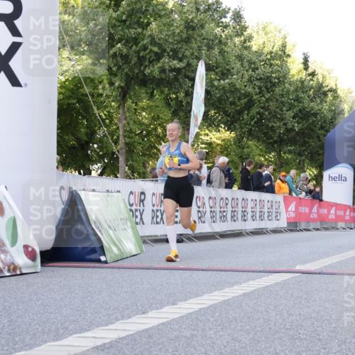 06.09.2026 - CURREX Alsterlauf Yannick Fuchs http://msf.ph/oto/10229178 06.09.2026 11:16:22 Ziel 62, 63, 70, 71, 78, 87 meine-sportfotos.de