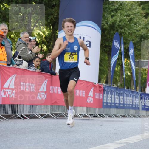 06.09.2026 - CURREX Alsterlauf Yannick Fuchs http://msf.ph/oto/10229183 06.09.2026 11:16:28 Ziel 70, 75 meine-sportfotos.de