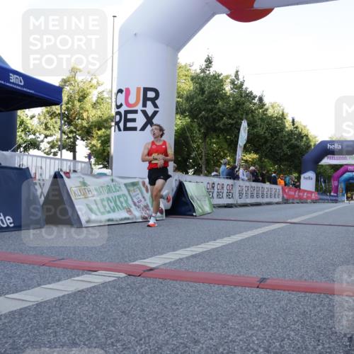 06.09.2026 - CURREX Alsterlauf Yannick Fuchs http://msf.ph/oto/10229195 06.09.2026 11:16:39 Ziel 64 meine-sportfotos.de