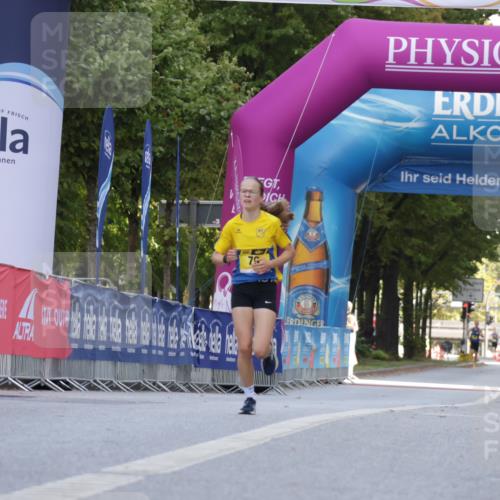 06.09.2026 - CURREX Alsterlauf Yannick Fuchs http://msf.ph/oto/10229199 06.09.2026 11:16:48 Ziel 79 meine-sportfotos.de