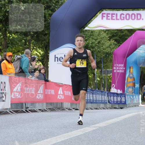 06.09.2026 - CURREX Alsterlauf Yannick Fuchs http://msf.ph/oto/10229217 06.09.2026 11:17:08 Ziel 76 meine-sportfotos.de