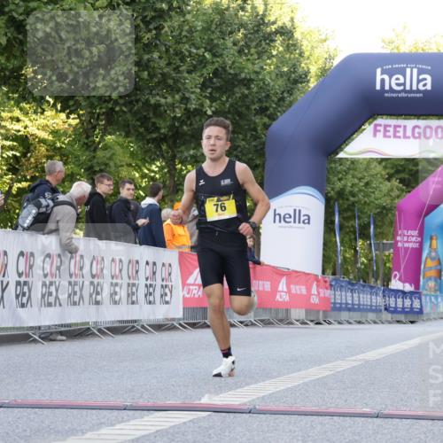 06.09.2026 - CURREX Alsterlauf Yannick Fuchs http://msf.ph/oto/10229219 06.09.2026 11:17:09 Ziel 76 meine-sportfotos.de