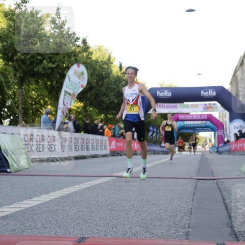 06.09.2026 - CURREX Alsterlauf Yannick Fuchs http://msf.ph/oto/10229280 06.09.2026 11:17:50 Ziel 51, 67, 68, 72 meine-sportfotos.de