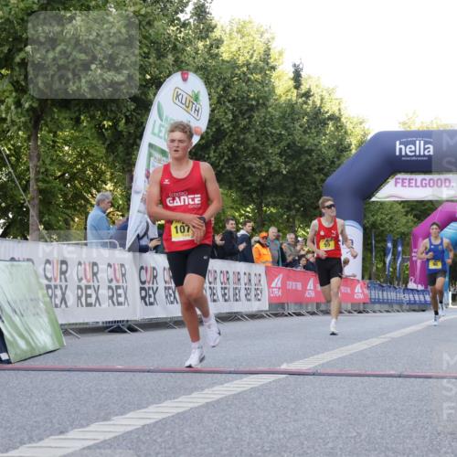06.09.2026 - CURREX Alsterlauf Yannick Fuchs http://msf.ph/oto/10229297 06.09.2026 11:17:58 Ziel 51, 55, 67, 72, 90, 1074 meine-sportfotos.de