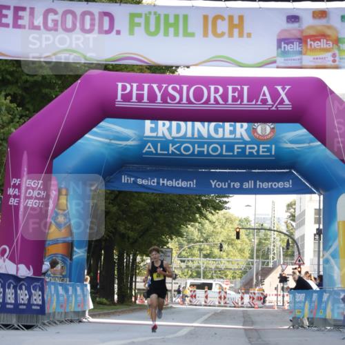06.09.2026 - CURREX Alsterlauf Yannick Fuchs http://msf.ph/oto/10229364 06.09.2026 11:19:55 Ziel 62 meine-sportfotos.de
