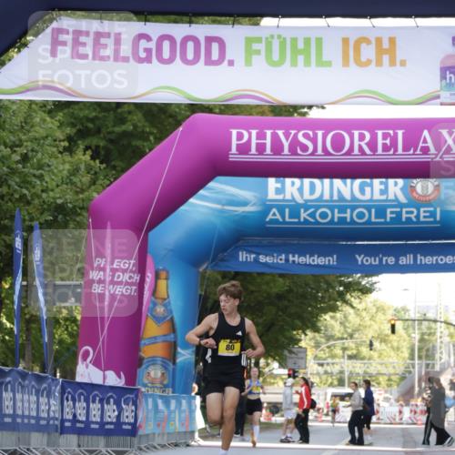06.09.2026 - CURREX Alsterlauf Yannick Fuchs http://msf.ph/oto/10229367 06.09.2026 11:20:01 Ziel  meine-sportfotos.de