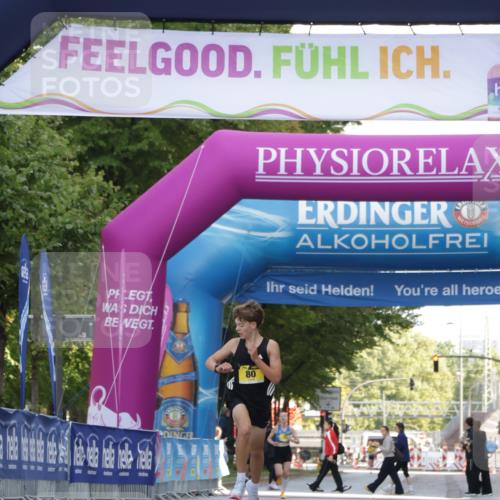 06.09.2026 - CURREX Alsterlauf Yannick Fuchs http://msf.ph/oto/10229368 06.09.2026 11:20:01 Ziel  meine-sportfotos.de