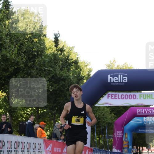 06.09.2026 - CURREX Alsterlauf Yannick Fuchs http://msf.ph/oto/10229371 06.09.2026 11:20:07 Ziel 80 meine-sportfotos.de