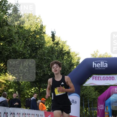 06.09.2026 - CURREX Alsterlauf Yannick Fuchs http://msf.ph/oto/10229373 06.09.2026 11:20:08 Ziel 80 meine-sportfotos.de