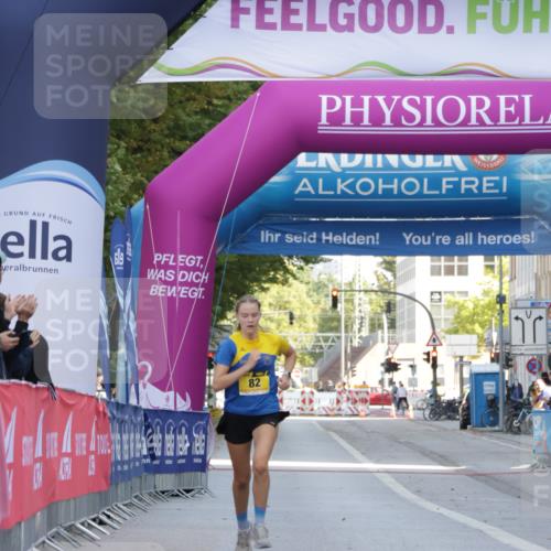 06.09.2026 - CURREX Alsterlauf Yannick Fuchs http://msf.ph/oto/10229394 06.09.2026 11:22:53 Ziel  meine-sportfotos.de