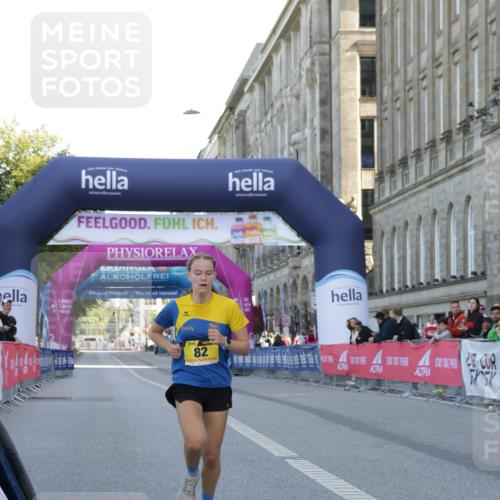 06.09.2026 - CURREX Alsterlauf Yannick Fuchs http://msf.ph/oto/10229398 06.09.2026 11:22:59 Ziel 82 meine-sportfotos.de
