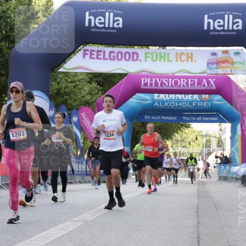 06.09.2026 - CURREX Alsterlauf Yannick Fuchs http://msf.ph/oto/10229404 06.09.2026 11:45:09 Ziel 1183, 1203, 1234, 1278, 1299, 1330, 8110, 8347 meine-sportfotos.de
