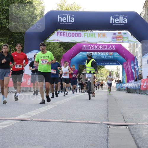 06.09.2026 - CURREX Alsterlauf Yannick Fuchs http://msf.ph/oto/10229411 06.09.2026 11:45:20 Ziel 1031, 1095, 1119, 1129, 1140, 1200, 1234, 1294, 1304, 1318, 4802, 8344 meine-sportfotos.de