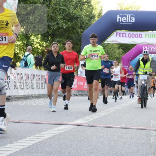 06.09.2026 - CURREX Alsterlauf Yannick Fuchs http://msf.ph/oto/10229413 06.09.2026 11:45:20 Ziel 1031, 1095, 1119, 1129, 1140, 1200, 1234, 1294, 1304, 1318, 4802, 8344 meine-sportfotos.de
