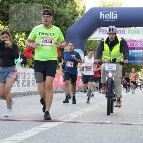06.09.2026 - CURREX Alsterlauf Yannick Fuchs http://msf.ph/oto/10229416 06.09.2026 11:45:22 Ziel 1030, 1031, 1033, 1095, 1119, 1129, 1140, 1200, 1258, 1294, 1304, 1318, 4802, 8344 meine-sportfotos.de