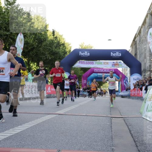 06.09.2026 - CURREX Alsterlauf Yannick Fuchs http://msf.ph/oto/10229424 06.09.2026 11:45:25 Ziel 1030, 1031, 1033, 1129, 1140, 1149, 1258, 1294, 1295, 1304, 1340, 4802, 8136, 8344 meine-sportfotos.de