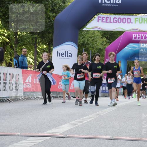 06.09.2026 - CURREX Alsterlauf Yannick Fuchs http://msf.ph/oto/10229442 06.09.2026 11:45:36 Ziel 1026, 1149, 1216, 1295, 1312, 1317, 8136 meine-sportfotos.de