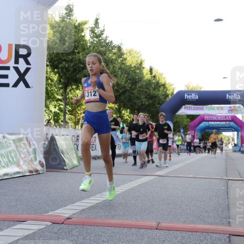06.09.2026 - CURREX Alsterlauf Yannick Fuchs http://msf.ph/oto/10229454 06.09.2026 11:45:41 Ziel 1026, 1166, 1167, 1296, 1308, 1309, 1312, 1317 meine-sportfotos.de